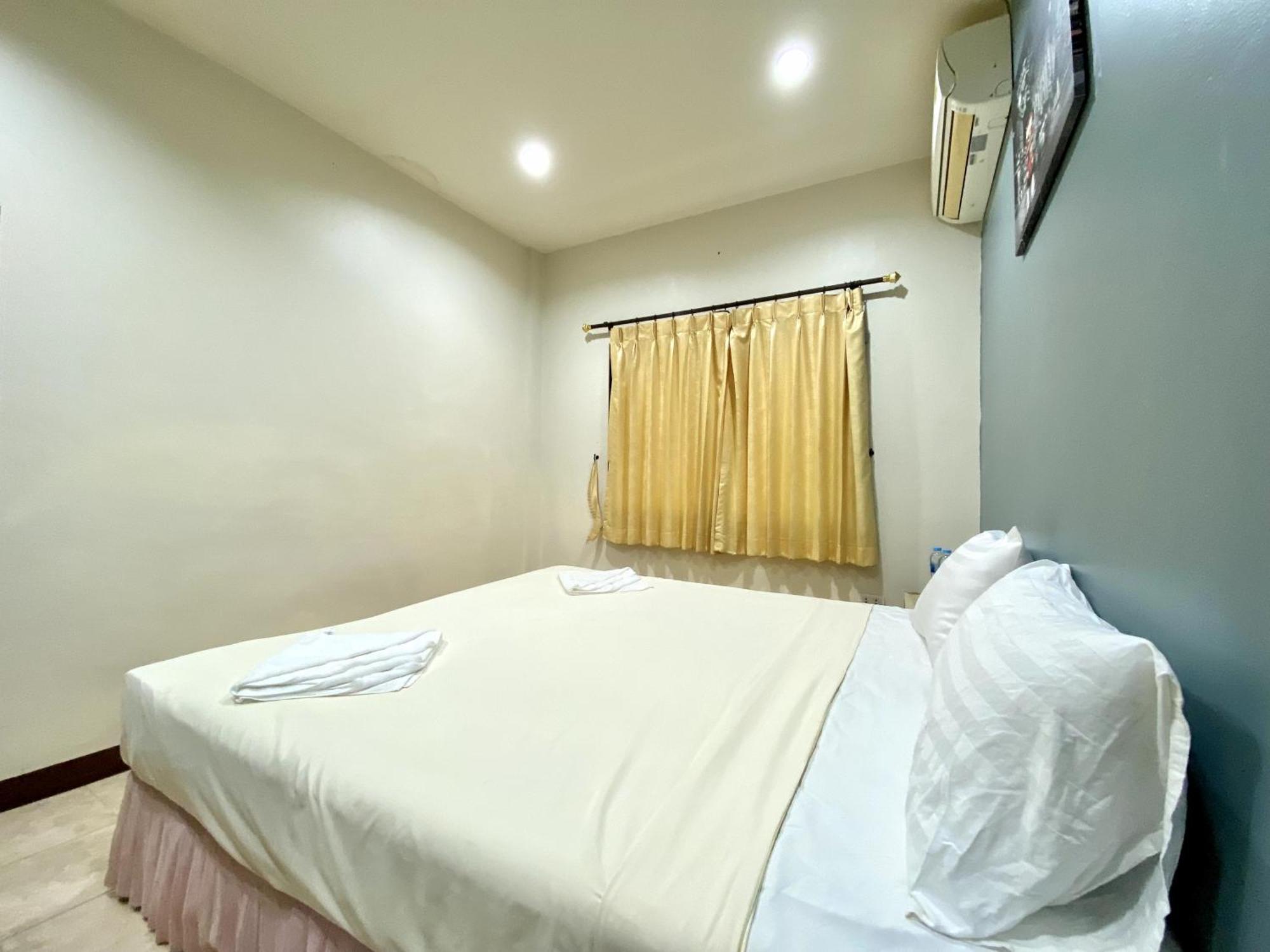 Patong Adventure Hostel Eksteriør billede