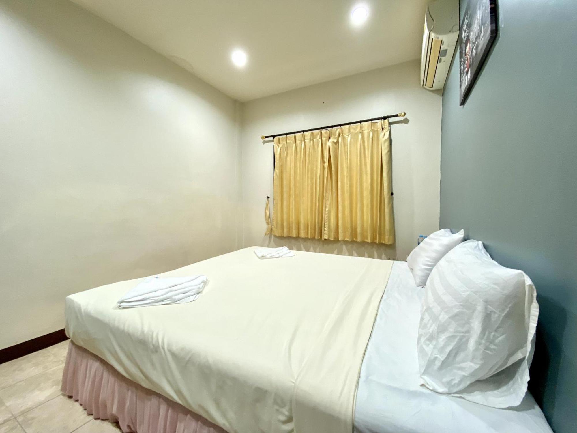 Patong Adventure Hostel Eksteriør billede